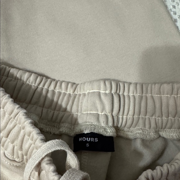 Hours Joggers - Picture 6 of 11